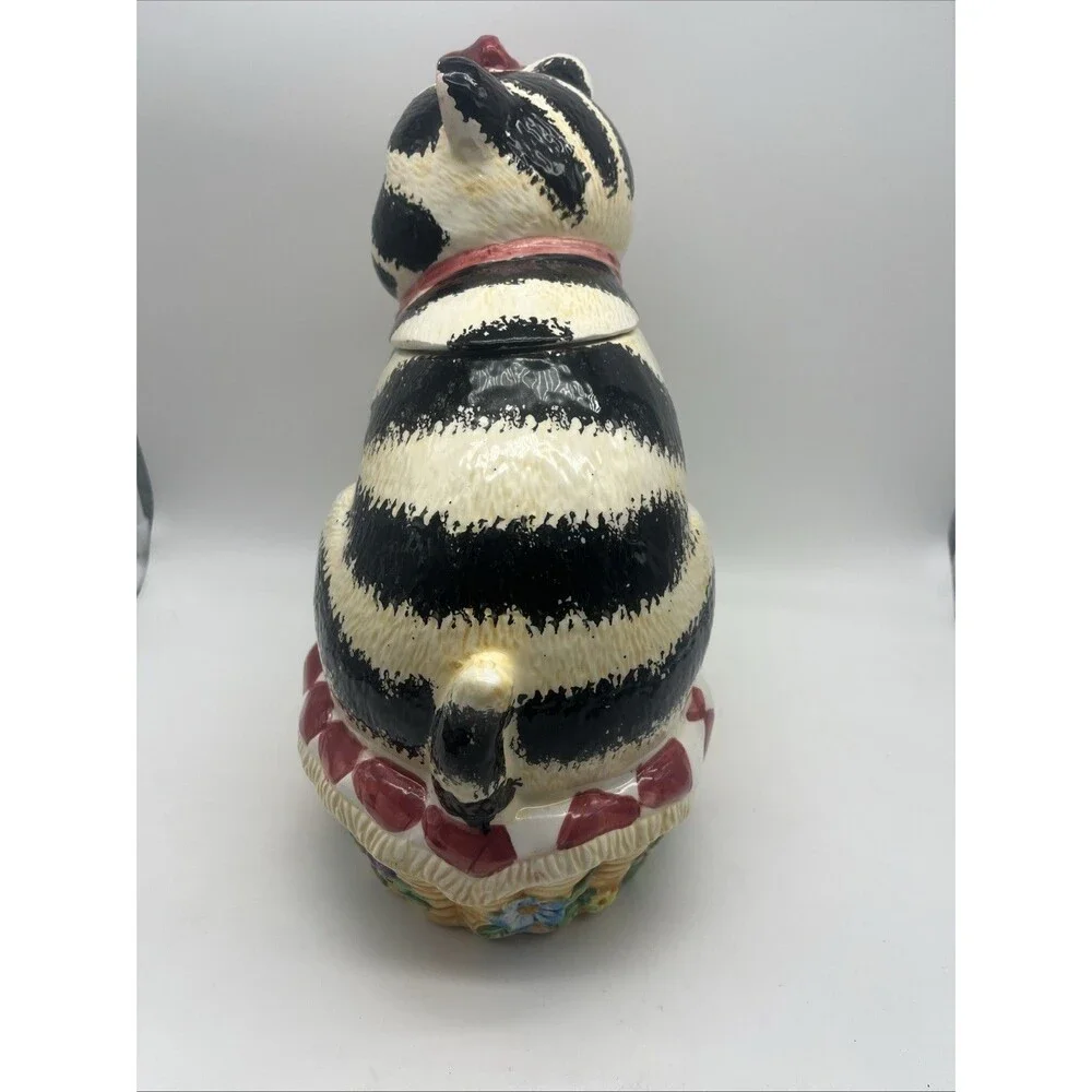 Vintage International Art Cat Cookie Jar 12
